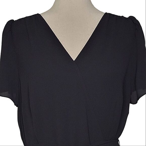 Talbots Black V-neck Cascading Wrap Lined Dress Size 12P - Picture 3 of 10